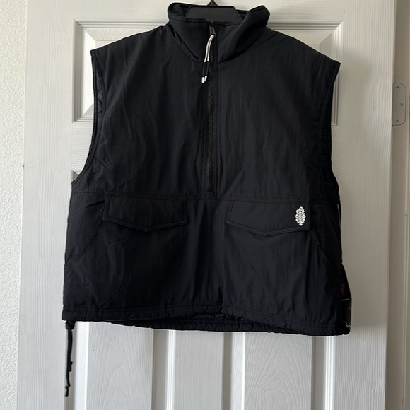 Free People FP Movement Black Off The Bleachers Vest Size XS - Picture 4 of 8